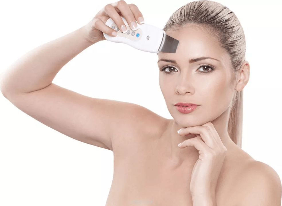 Ultrasound device for skin rejuvenation